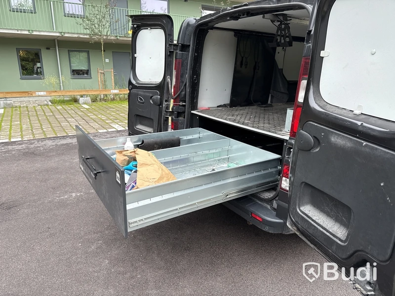 Renault Trafic 2.7t 1.6 dCi | 9990 mil | Loyds Smartfloor | 145 hk | 2018