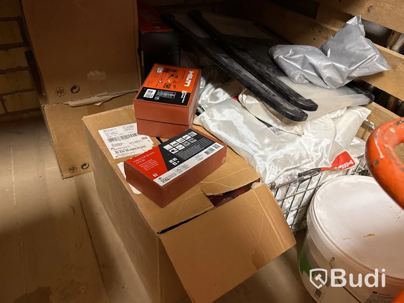 Parti brandtätningsmaterial Hilti m.m