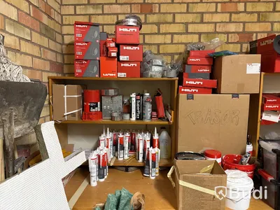 Parti brandtätningsmaterial Hilti m.m