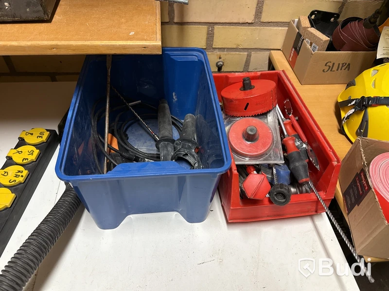 Parti brandtätningsmaterial Hilti m.m