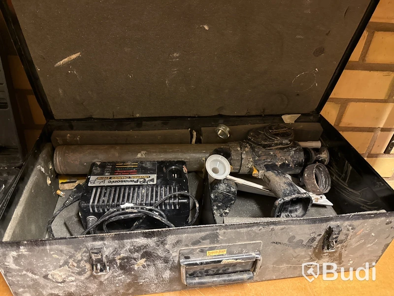 Parti brandtätningsmaterial Hilti m.m