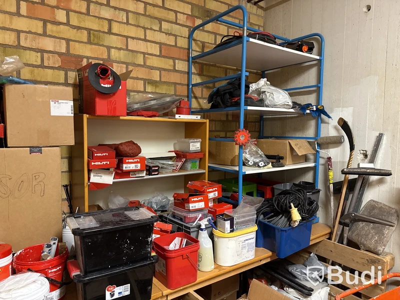 Parti brandtätningsmaterial Hilti m.m