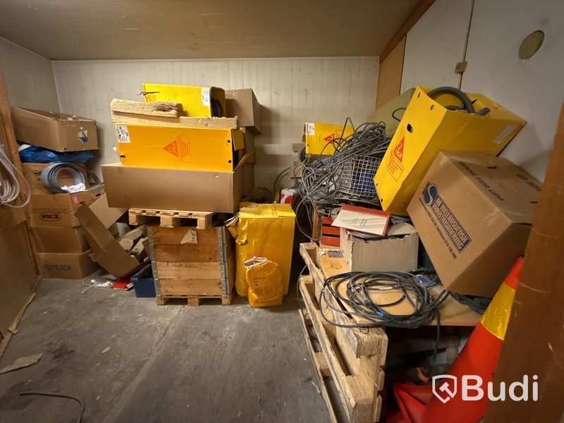 Parti brandtätningsmaterial Hilti m.m
