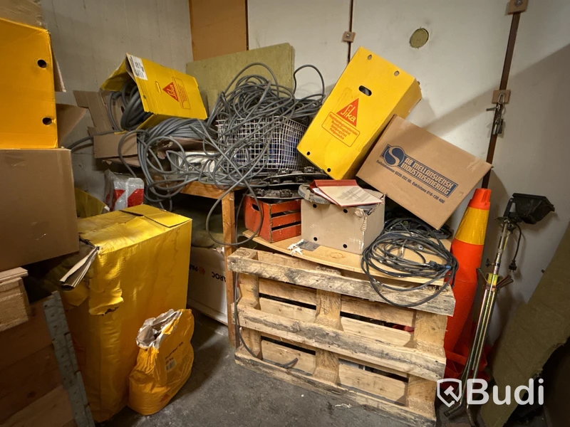 Parti brandtätningsmaterial Hilti m.m