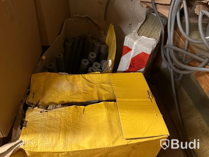 Parti brandtätningsmaterial Hilti m.m