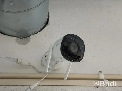 Imou surveillance system with 4 cameras, base unit/hard drive and monitor