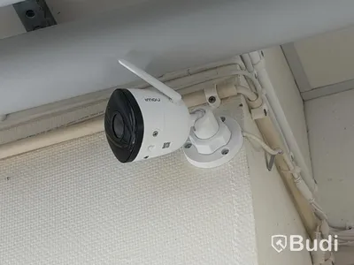 Imou surveillance system with 4 cameras, base unit/hard drive and monitor