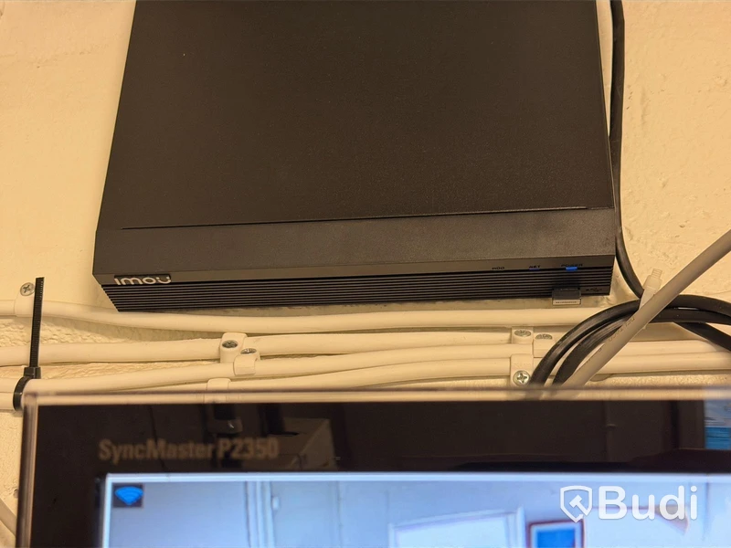Imou surveillance system with 4 cameras, base unit/hard drive and monitor
