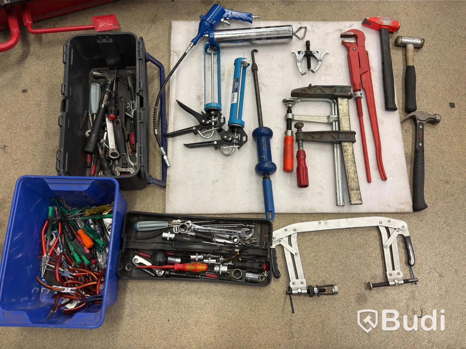 Tool lot, mixed hand tools