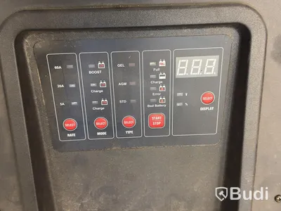 Diverse för garage, bl.a. batteriladdare m.m.