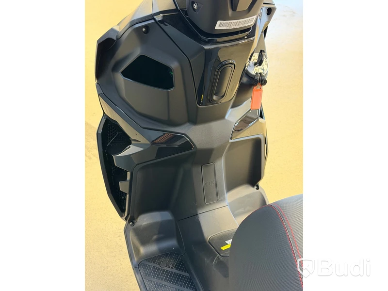 Moped, MotoCR R9 Pure, NY - 2026