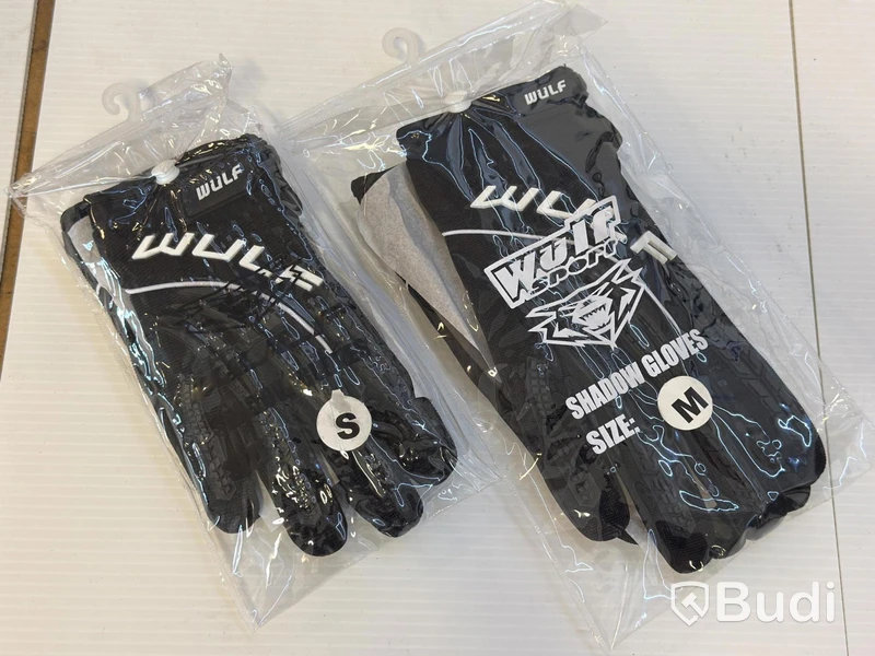 Skyddsjacka Wulf, barn strl 128 samt 2 par handskar
