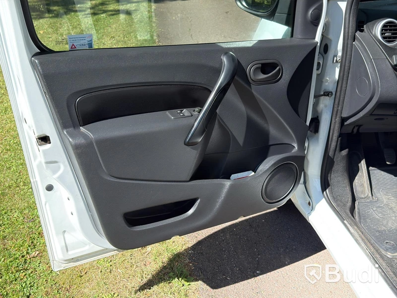 Renault Kangoo 1.5 dCi | 63,890 km | 2017 | Van racking