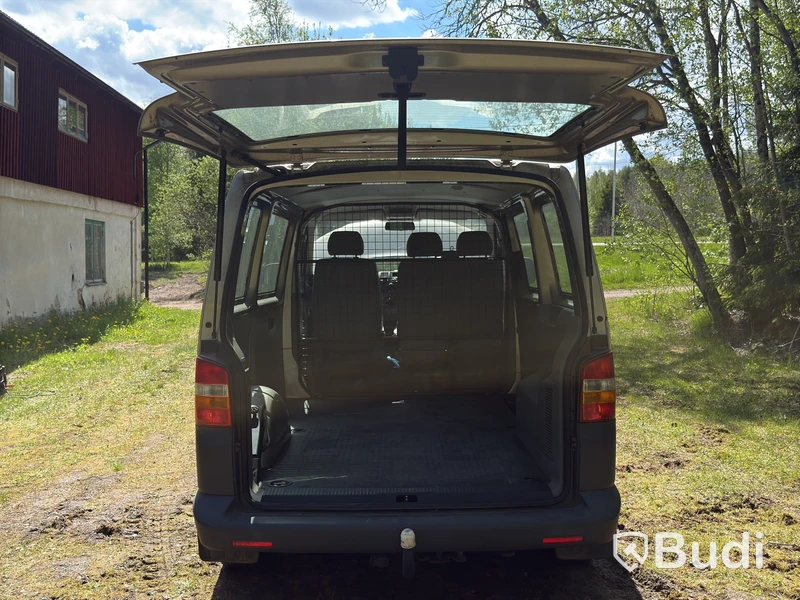 Volkswagen Transporter T5 2.5 TDI | 5241 mil | 131 hk | 2006