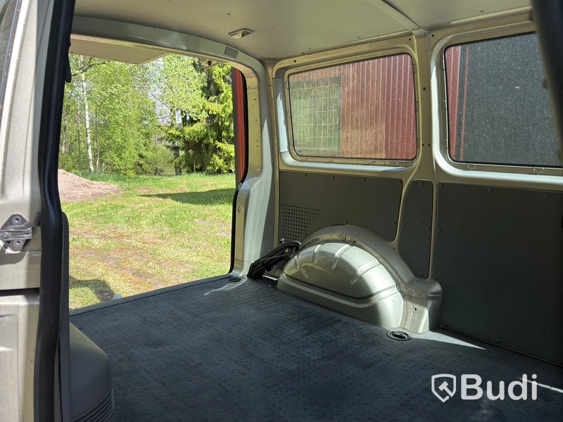 Volkswagen Transporter T5 2.5 TDI | 5241 mil | 131 hk | 2006
