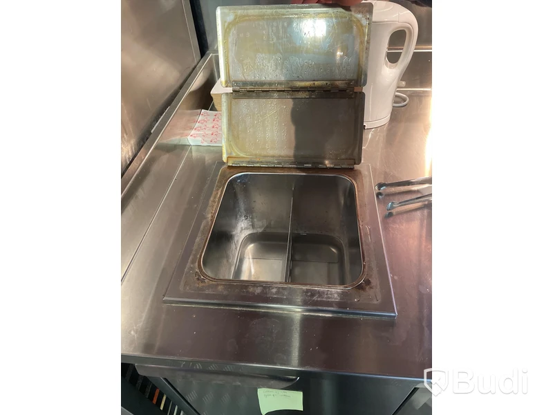 Rostfri bänk med varmkorvslåda