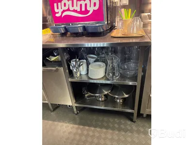 Rostfri bänk med varmkorvslåda