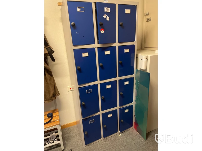 2 st förvaringsskåp