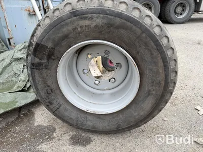 1 wheel for Randex excavator trailer