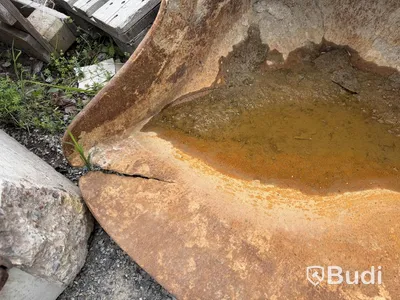 Grading bucket with S60 attachment, repair project