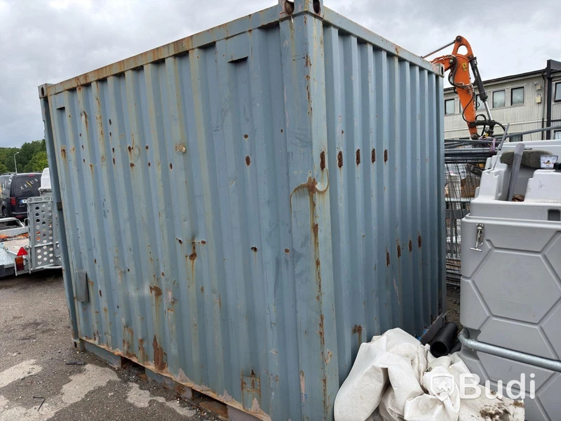 10-foot container with contents from a haulage company