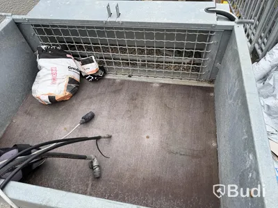 Hydraulic grit spreader, untested