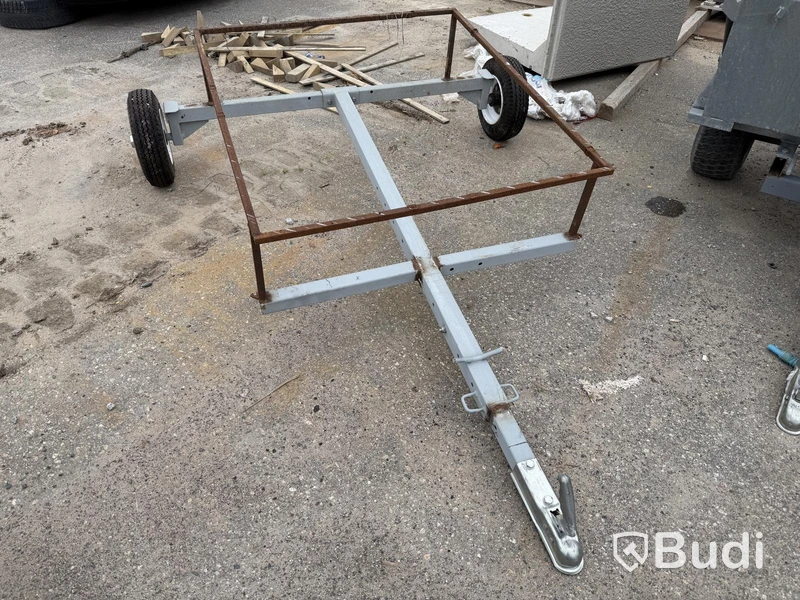 Homemade trailer for 1,000-litre IBC tank