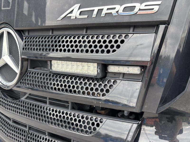 Hooklift truck Mercedes-Benz Actros 2853 -2020 | HIAB 21 tonnes