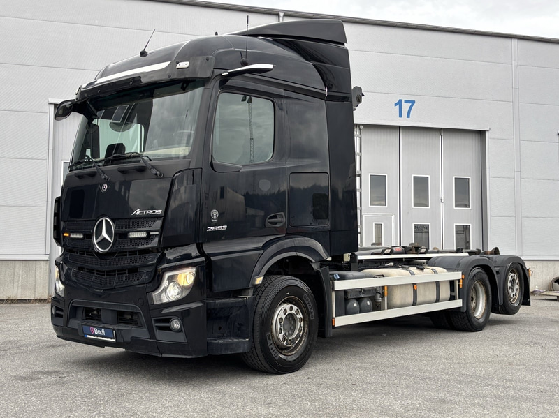Hooklift truck Mercedes-Benz Actros 2853 -2020 | HIAB 21 tonnes
