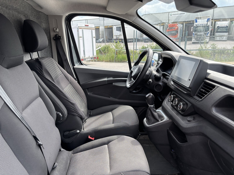 Skåpbil Nissan Primastar 3.0t 2.0 dCi DCT -2022 | Dragkrok