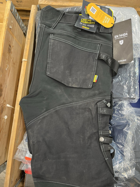 MIDJEBYXA BLK 1790-1370 SVART, HANTVERK STRETCH D104