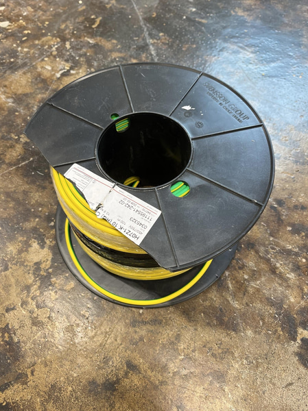 (NEW) CABLE RQ 10 450/750V YELLOW/GREEN B100 (*0) NOTE! DAMAGED