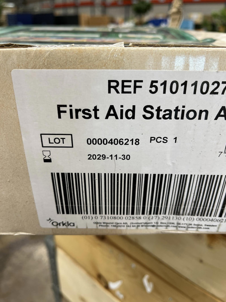 (NEW) FIRST AID STATION - AHLSELL CEDERROTH