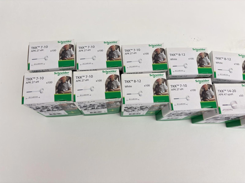 (NEW) LOT OF SCHNEIDER ELECTRIC CABLE CLIPS