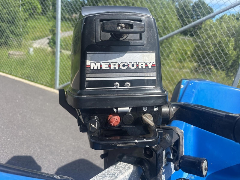 Motorbåt 4.65m med Mercury 4hk och båtkärra
