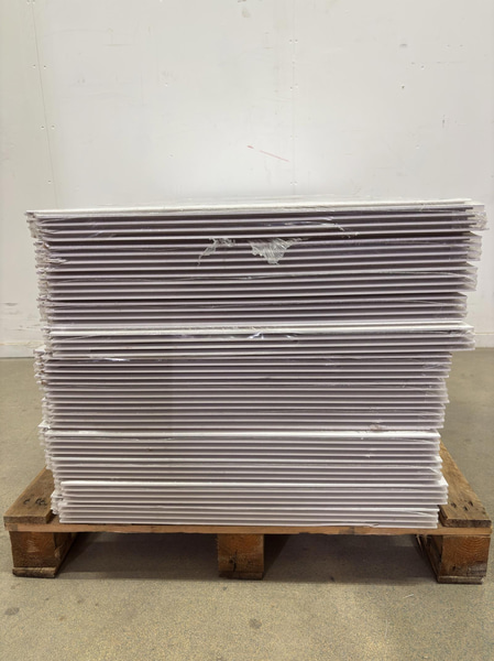 (NEW) Lot of Moelven Diskret Regina ceiling panels, 48 panels