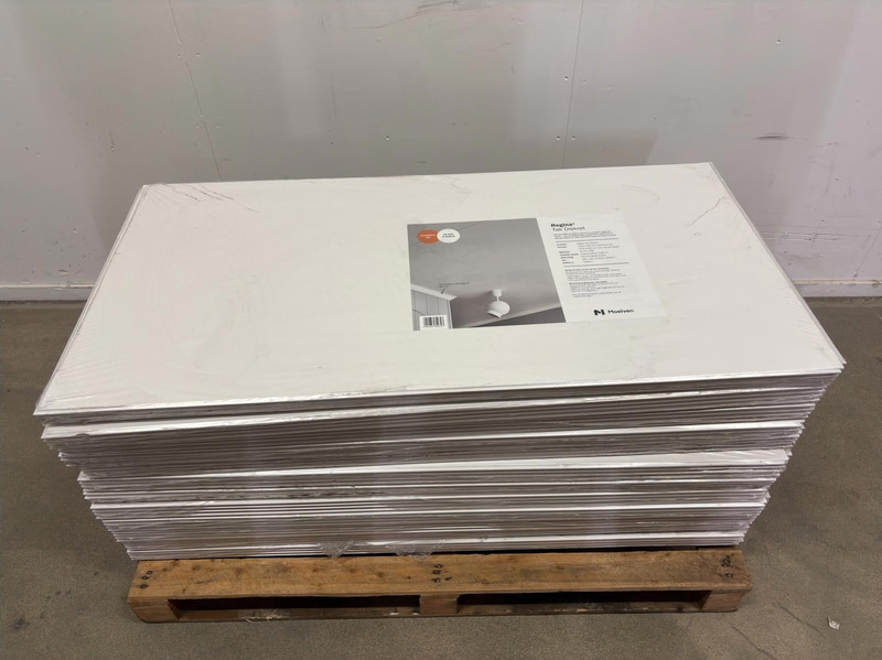 (NEW) Lot of Moelven Diskret Regina ceiling panels, 48 panels
