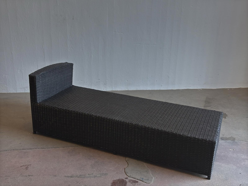 Sun lounger
