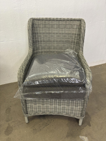 (NEW) 2 Sunfun Värmdö armchairs, grey