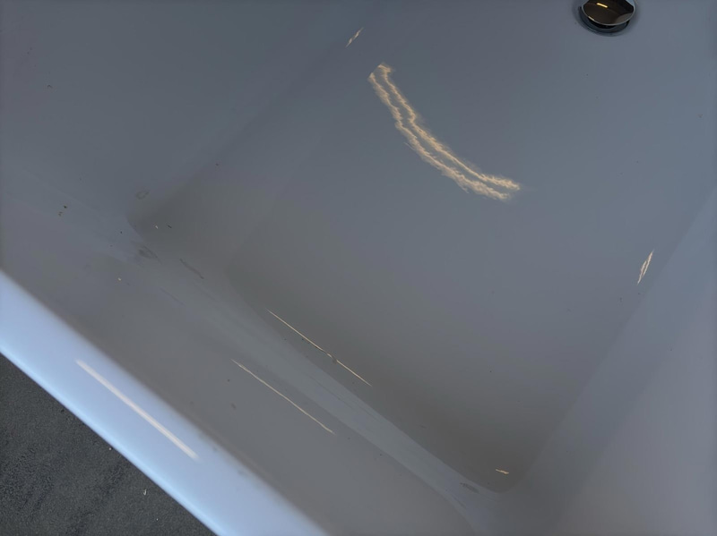 Bathtub, 1600 x 750 mm