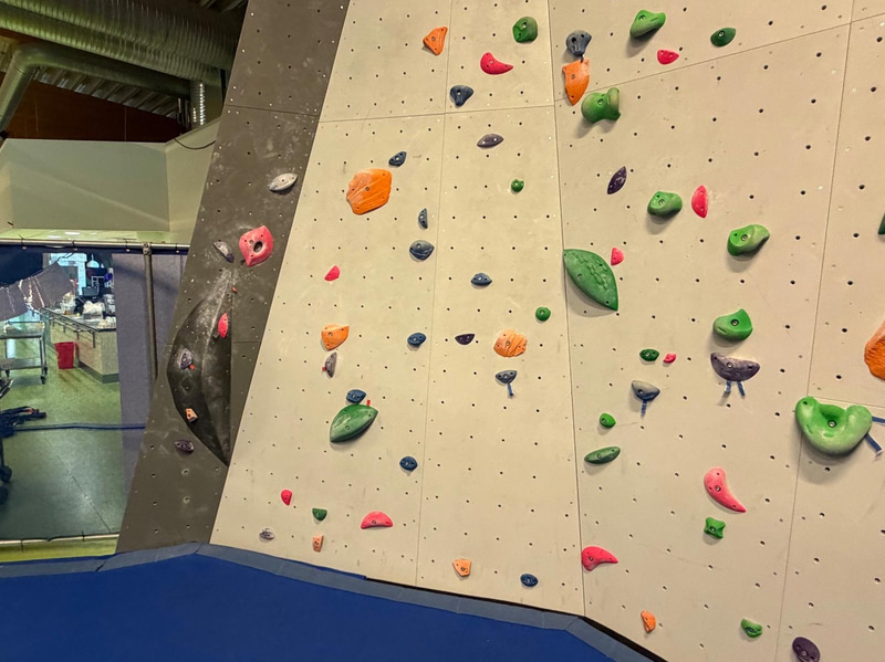 Bouldering Wall, T-Wall