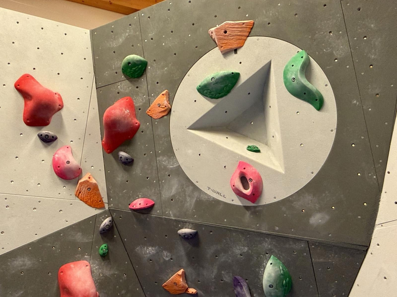 Bouldering Wall, T-Wall