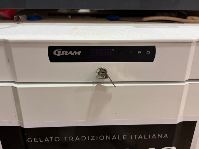 Freezer, Gram F 210 LG 3W