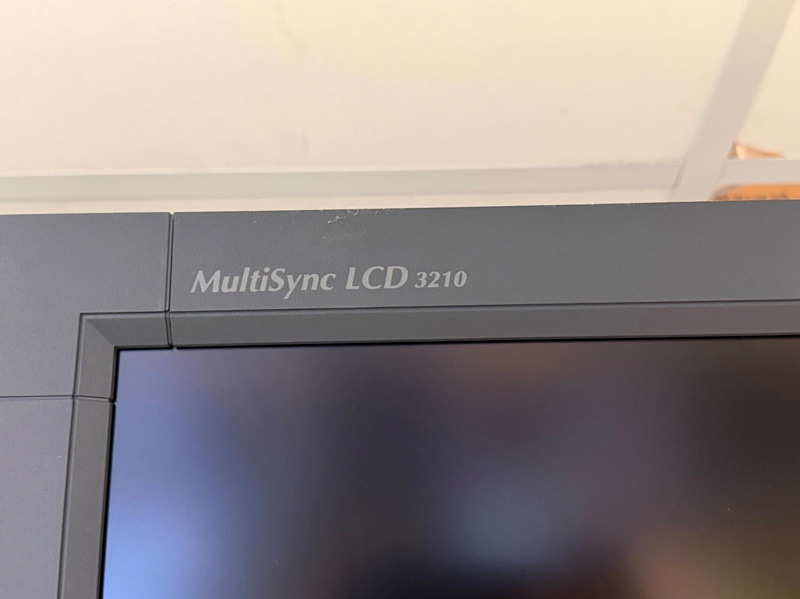 3 menu screens, NEC MultiSync LCD3210