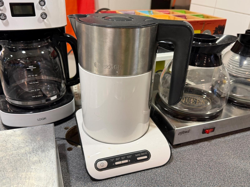 Coffee service lot