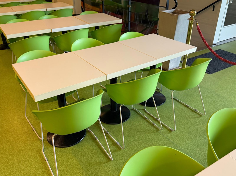 Restaurant/café furnishings - 30 Pedrali Grace chairs and 15 tables