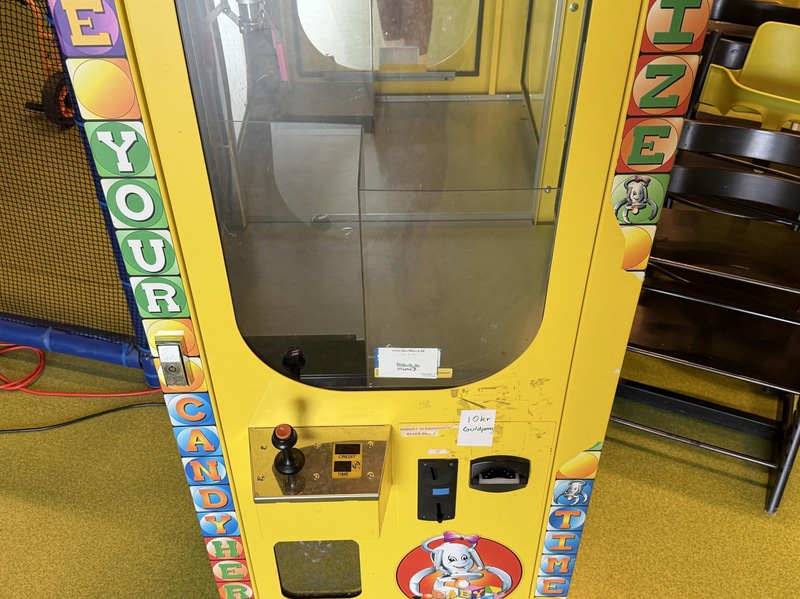 Claw machine ELAUT, "win every time"