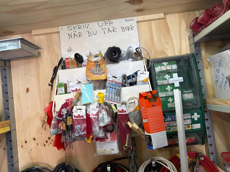 20-foot insulated container with contents