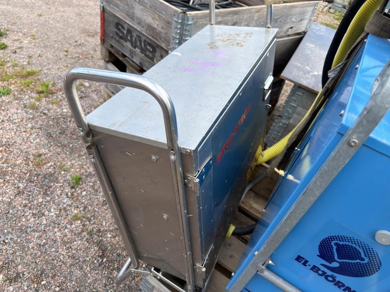 Image 10
