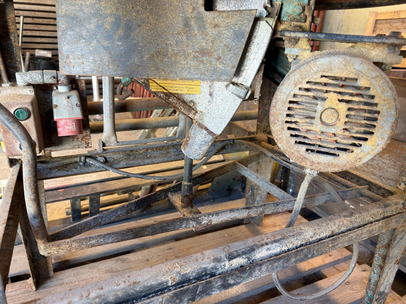 Gjerde saw with rails